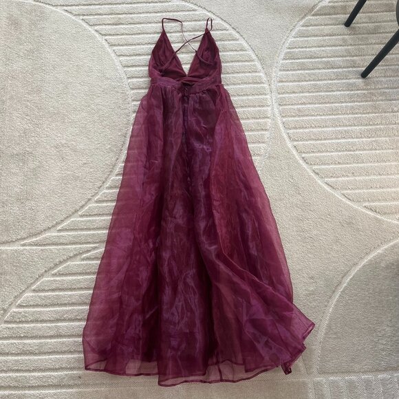 NWT Miss Avenue Burgundy Tulle Maxi Dress, in size Small - Picture 1 of 7